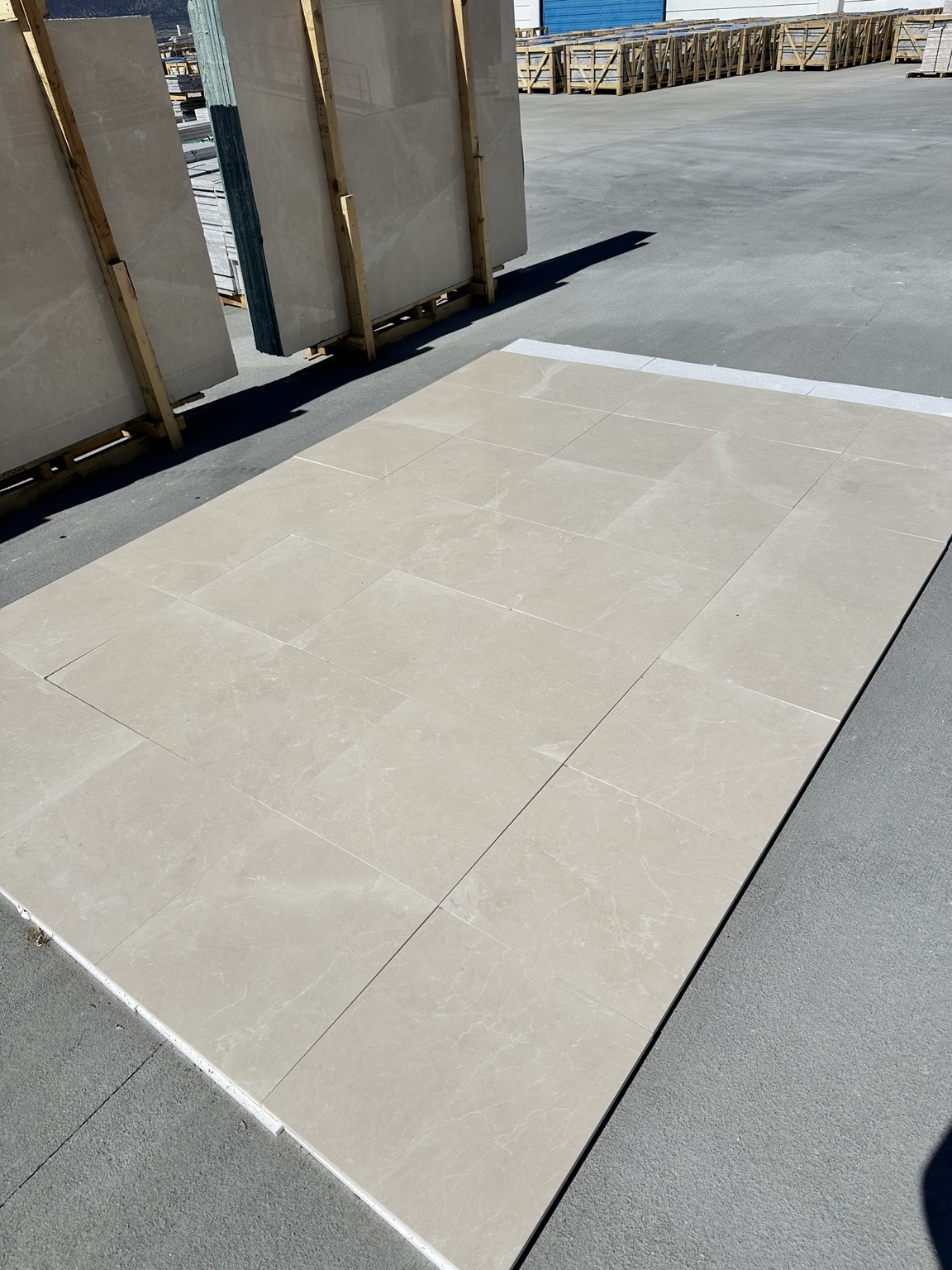 Crema Royal Beige tile layout