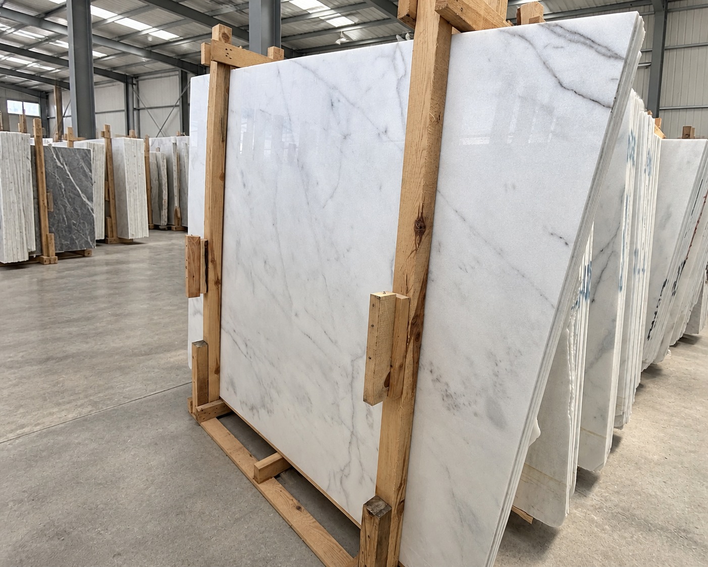 Ibiza White Muğla polished slab, angled view