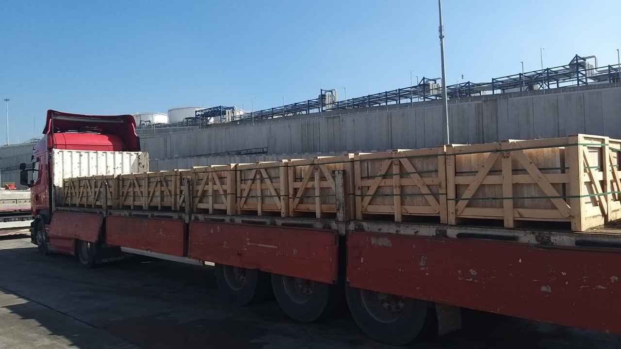 America shipment 12 — packed natural stone crates